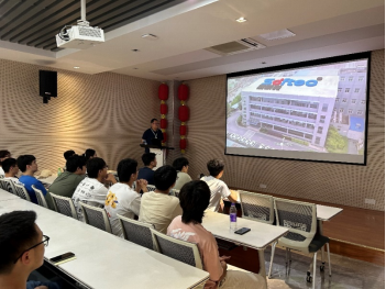 车辆工程专业学生赴企业开展生产实习 聚焦太阳能与计算机软件科技融合